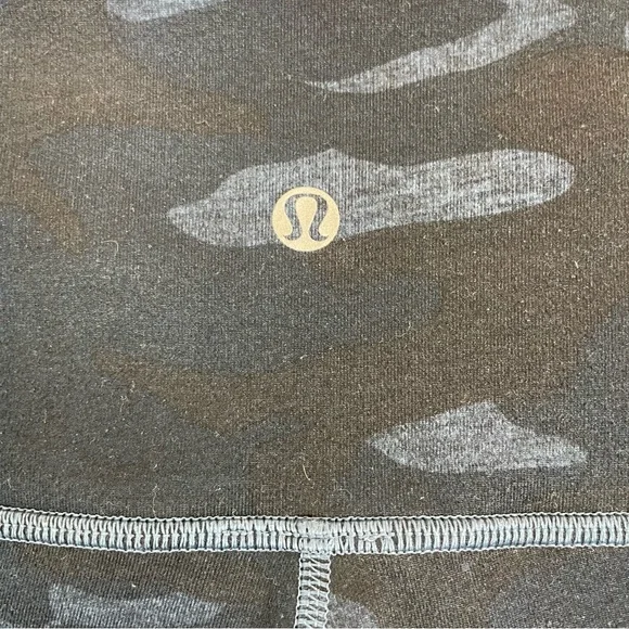 Lululemon WunderUnder Blue Camo Yoga Exercise Pants - Picture 5 of 8
